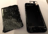 SmashediPhone-204x144.jpg